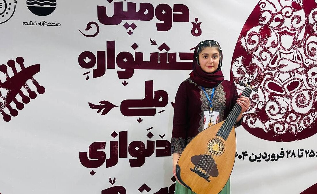 رونیکا توکلی‌فرد: معمار آینده‌ام، اما ساز عود را هرگز کنار نمی‌گذارم