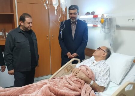 نصیر حیدریان رهبر ارکستر سمفونیک تهران در بیمارستان بستری شد