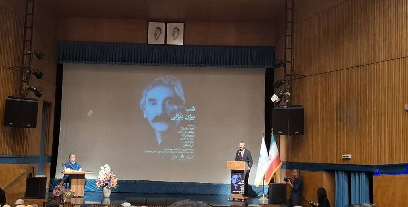 شبِ «خواننده ایران‌زمین» در نیاوران؛ بیژن بیژنی: با تمام وجود نگران ایران عزیزم هستم