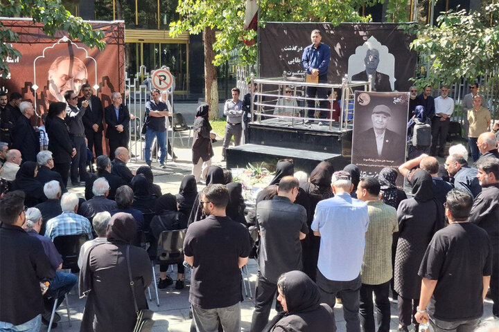 بدرقه همزمان رحیم عزت‌بقایی و جمشید عزیزخانی از مقابل تالار وحدت تا قطعه هنرمندان