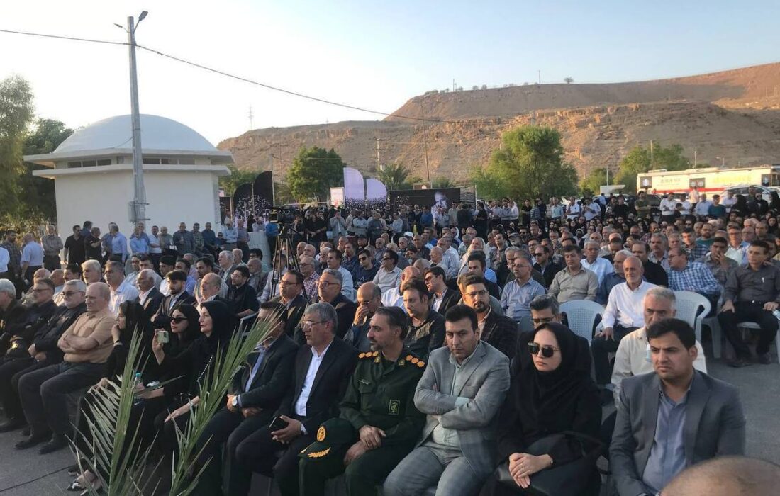 پیکر احمد پژمان در زادگاهش لار به خاک سپرده شد