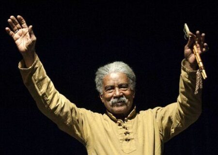 خالو قنبر راستگو پس از درمان عارضه قلبی به خانه بازگشت