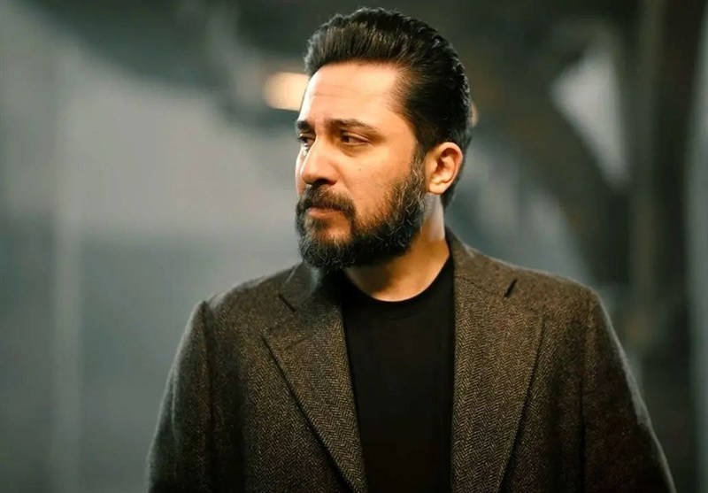 آهنگ «مجنون» روزبه بمانی همزمان با سالگرد شهیدان زین‌الدین منتشر می‌شود