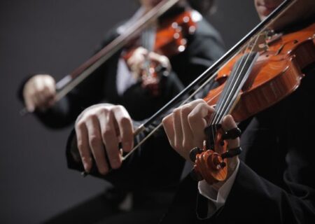 بازنشر کتاب ۸۱ ساله «بیست‌وشش آهنگ و چهارمضراب‌های ویولن» منتشر شد