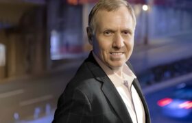 لغو کنسرت «چاک رد» در شب کریسمس پس از تغییر نام مرکز کندی به مرکز ترامپ