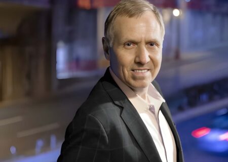 لغو کنسرت «چاک رد» در شب کریسمس پس از تغییر نام مرکز کندی به مرکز ترامپ