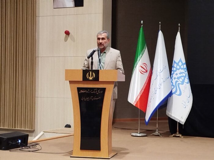 نوروزی: جایگاه چهرههای برجسته فرهنگ و هنر باید حفظ شود