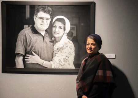 نمایشگاه «چهر مهر»؛ روایت تصویری و موسیقایی از استاد شجریان