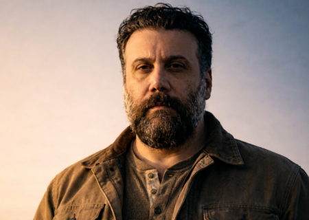 واکنش محسن چاوشی به برداشت‌ها از قطعه جدیدش؛ «خناس خطاب به مردم نیست»