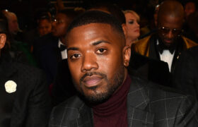 وضعیت سلامتی ری جی؛ اجرای خونین و نگران‌کننده خواننده آمریکایی