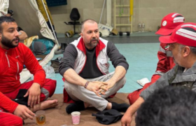 حضور سهراب ام جی در جمع نیروهای هلال احمر؛ تداوم حمایت هنرمندان از امدادگران