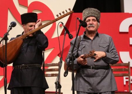 عاشیق حسن اسکندری: هنر عاشیقی صدای دفاع از وطن و ملت است