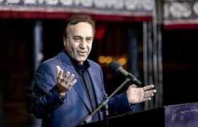 محمد گلریز درباره شهادت رهبر انقلاب: «خون رهبر شهید تضمین انقلاب است»