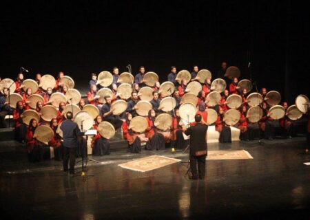 همراهی هنرمندان موسیقی قم در تقویت حماسه ملی