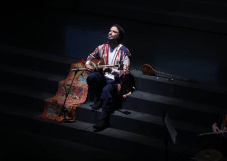 یادداشت علی قمصری درباره حملات اخیر؛ «با تارم، سپر برق تهران می‌شوم»