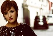 رعنا منصور با اجرای نمایش چندرسانه‌ای «ایران مادر است» در واشنگتن