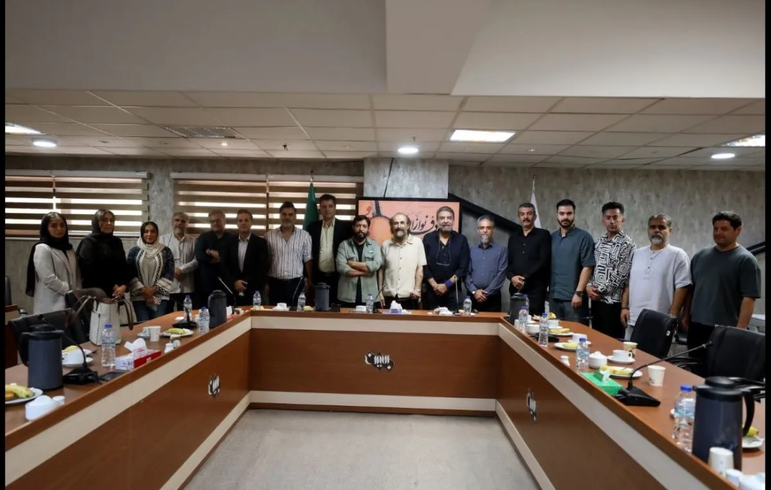 طنین‌انداز شدن صدای ۱۵۰۰ دف در پایتخت؛ بزرگداشت استاد یاسینی در تهران